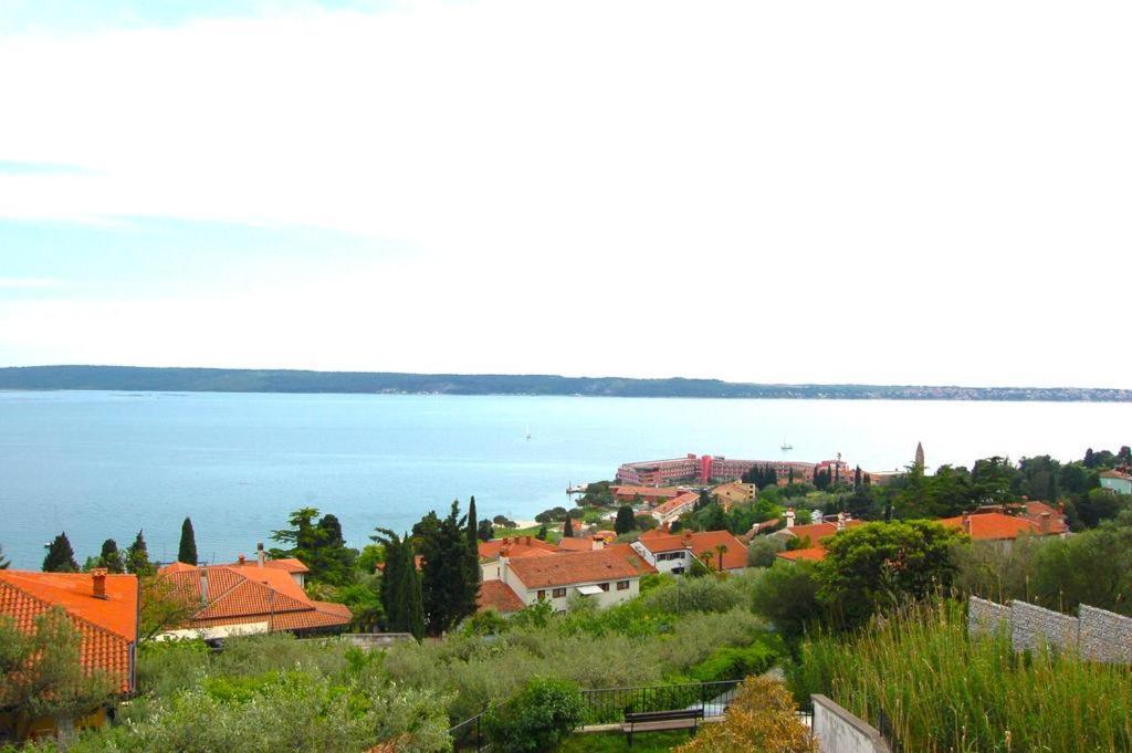 Beautiful Street Appartement Portorož Buitenkant foto
